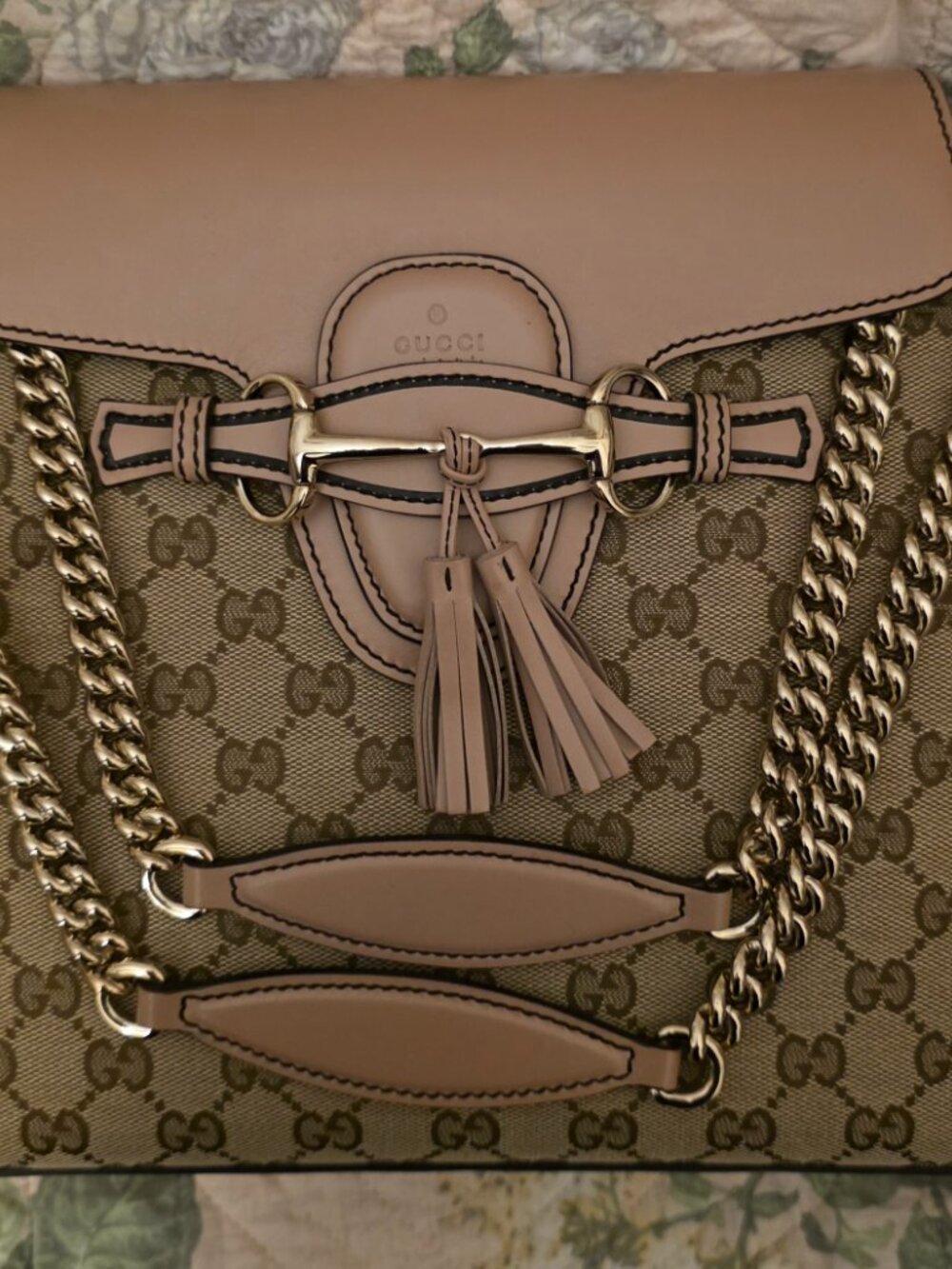 **Authentic** Gucci Emily GG Logo Canvas Chain Shoulder Tote with Tassel - Picture 14 of 14